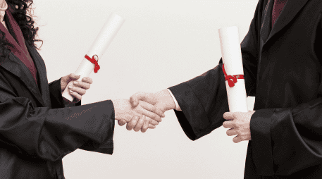 Para mayor información se puede consultar las páginas web del Instituto Nacional para la Educación de los Adultos. Pixabay.