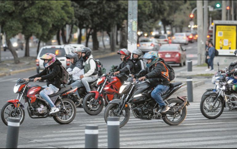 La falta de cultura vial y el aumento de motocicletas agravan los problemas de seguridad en la Zona Metropolitana. EL INFORMADOR/ H. Figueroa