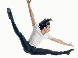 El bailarín Emmanuel Torres destacó en la danza clásica y la contemporánea. CORTESÍA