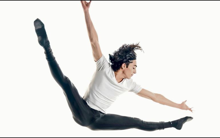 El bailarín Emmanuel Torres destacó en la danza clásica y la contemporánea. CORTESÍA