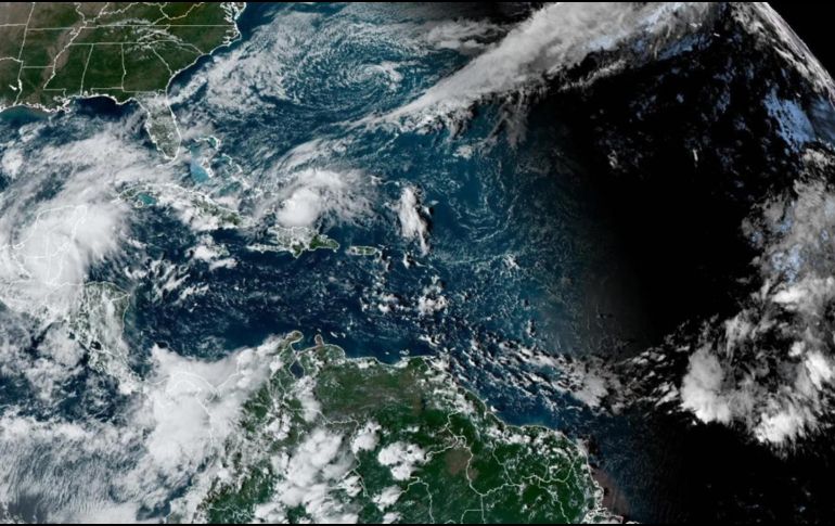 El Centro Nacional de Huracanes de Estados Unidos, con sede en Miami (Florida), informó que el huracán tocó tierra en la provincia de Guantánamo. EFE / NOAA-NHC