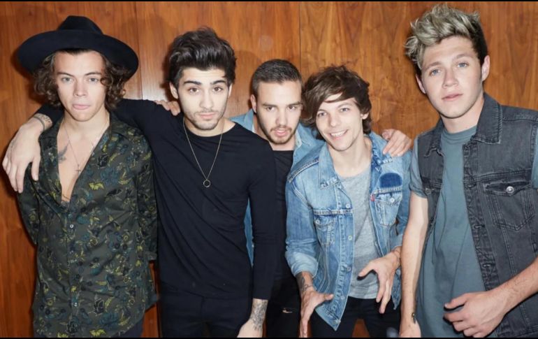 La emoción entre los asistentes era palpable, y muchos consideraron que la presencia de la banda en el evento fue obra del narcotraficante.  FACEBOOK/One Direction