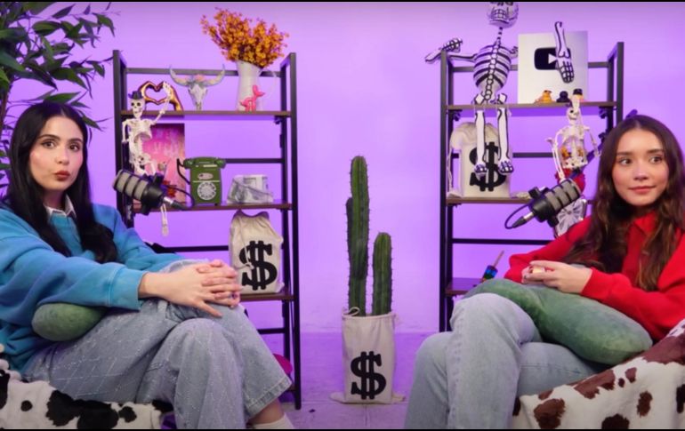 Ambas influencers comparten una sólida amistad que se refleja en la química ante la pantalla, contando historias graciosas o entretenidas. YOUTUBE/LasAlucines