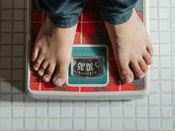 Mantener un peso saludable es clave para tener una buena calidad de vida. PEXELS