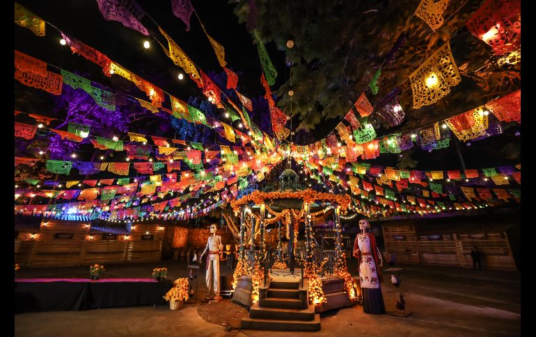 Este lunes se desarrolló un recorrido para medios de comunicación para conocer el avance del montaje, el cual se encuentra en un 93%, según compartió Tania Cortés, directora de Calaverandia, quien además resalta que el parque ha crecido en extensión. EL INFORMADOR / A. Navarro