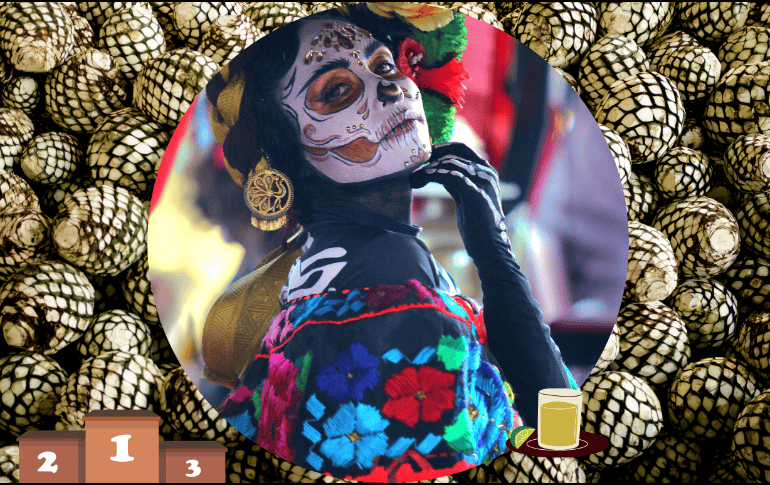 Agaves y mujer disfrazada de catrina. EL INFORMADOR / ARCHIVO