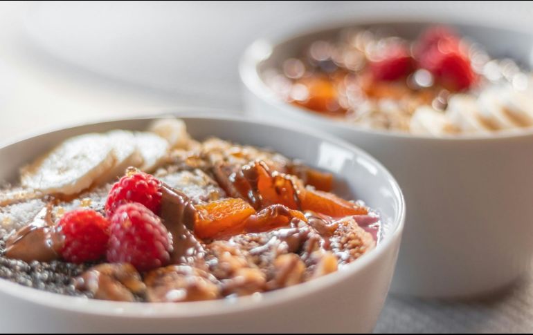 Harvard recomienda incorporar avena en la alimentación diaria de toda la familia como una opción saludable y nutritiva. Unsplash