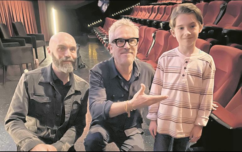 En la foto posan David Lowery, Alfonso Cuarón y Cary Christopher. EL UNIVERSAL