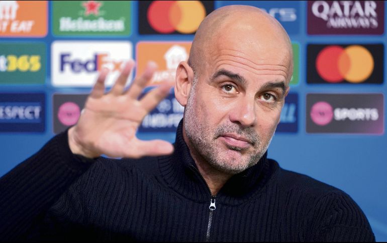 Pep Guardiola espera tener un equipo competitivo hoy. AP