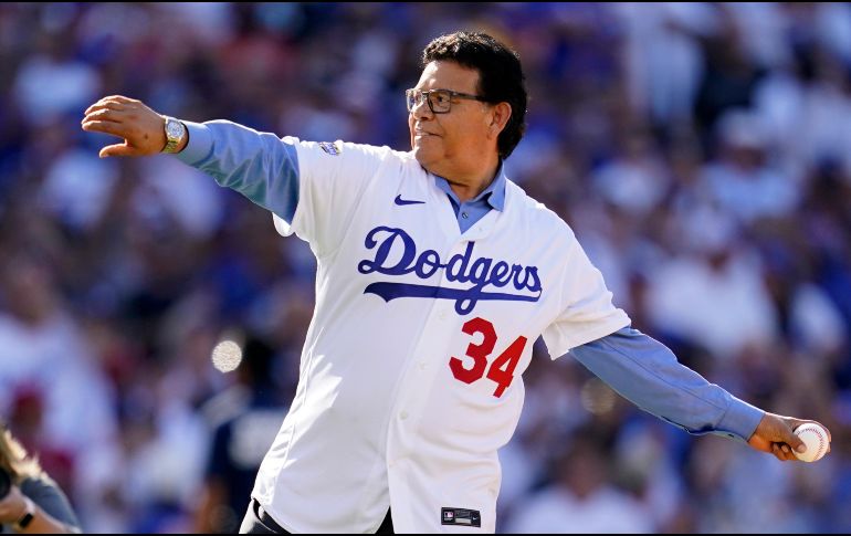 La gran expectativa es ver lo que tiene preparado la Selección Mexicana de Beisbol para homenajear a Fernando Valenzuela. AP/ ARCHIVO.