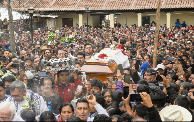 Miles piden justicia por la muerte del padre Marcelo, quien defendía a la comunidad indígena. EFE