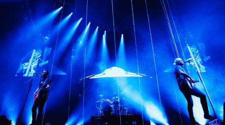 La banda estadounidense se presentará en el Estadio GNP. X / @blink182