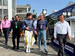 Carlos Slim Domit (der) habló durante el Gran Premio de México sobre lo que representa la llegada el carismático piloto argentino, Franco Colapinto (izq). EL INFORMADOR / P. Gallardo