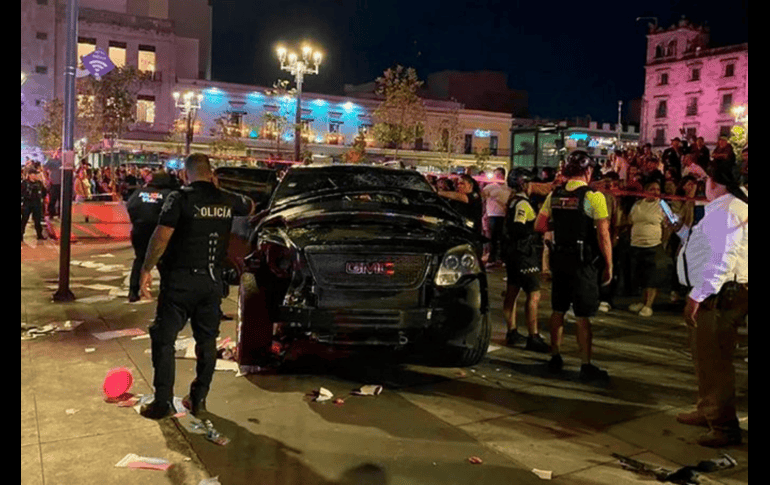 Se informa que el conductor de la camioneta ya está detenido y fue llevado al Ministerio Publico
