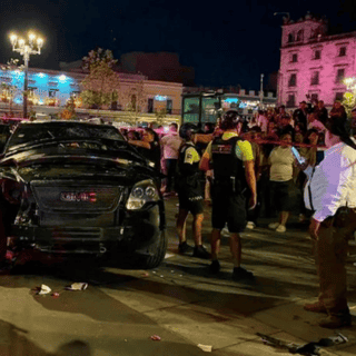 Acusan de tres delitos a causante de atropellamiento masivo frente a Catedral