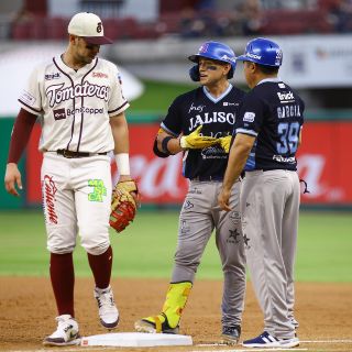 Tomateros sacó la escoba a los Charros