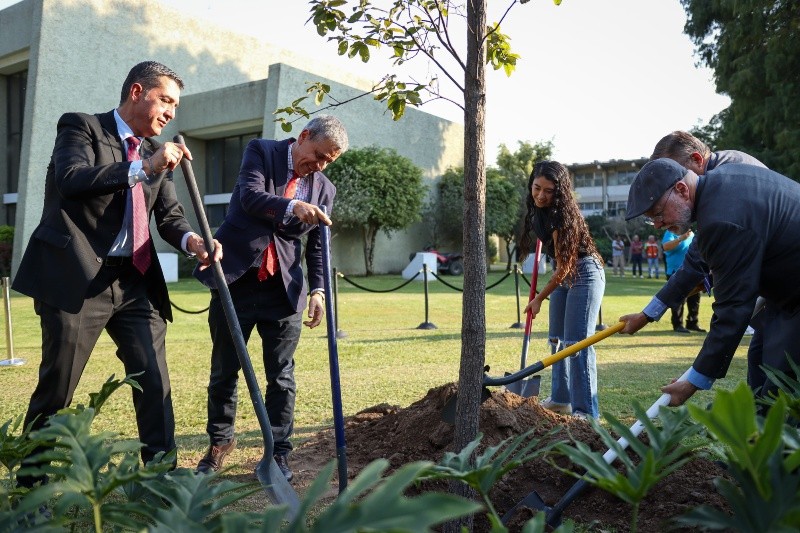 &nbsp;&nbsp; EL INFORMADOR/H.FIGUEROA