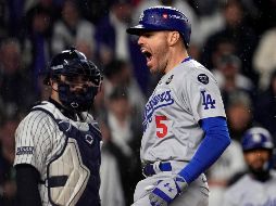 A pesar de la derrota, Freddie Freeman conecta su cuarto cuadrangular de este Clasico de Otoño. AP/G. Vászquez