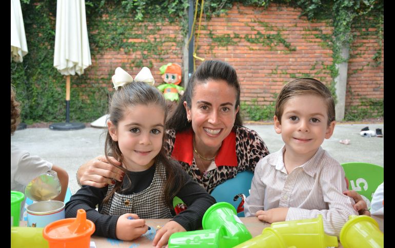 Fer Villaverde, Tatiana Sánchez y Luis Villaverde. GENTE BIEN JALISCO/ Marifer Rached
