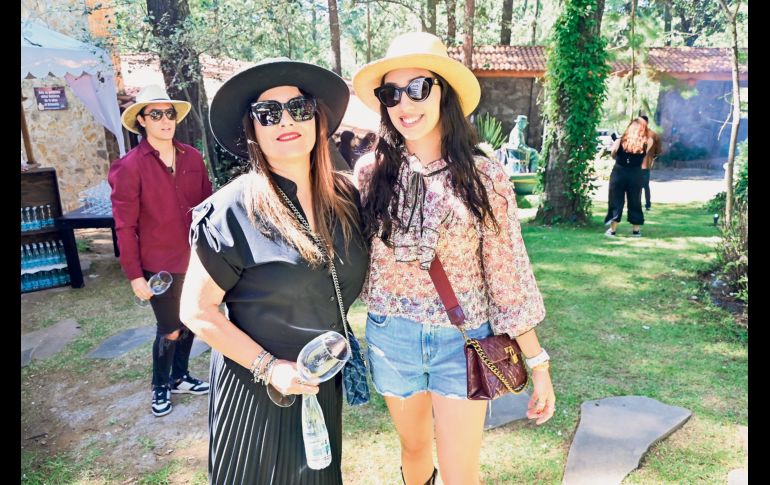 Janete Hernández y Brenda Montaño. GENTE BIEN JALISCO/ Cortesía