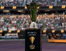 El trofeo pesa alrededor de 9 kg y mide aproximadamente 36.8 centímetros. IMAGO 7 / ARCHIVO