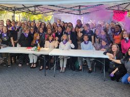 En rueda de prensa, las universitarias acompañaron a la rectora quien acusó ser víctima de violencia vicaria. EL INFORMADOR/M.HERNÁNDEZ