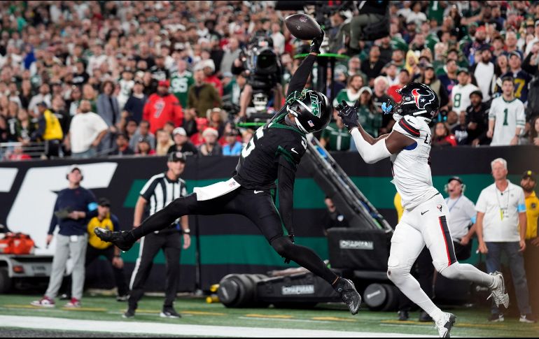 Garrett Wilson hizo una atrapada a una mano en zona de anotación para darle a Nueva York una ventaja que ya no perdería. AP/S. Wenig