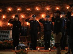 Se colocaron ofrendas como símbolo de agradecimiento al compromiso, entrega y pasión de las y los oficiales. ESPECIAL