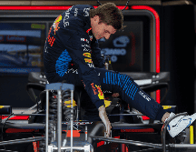 Verstappen tuvo el decimoquinto mejor tiempo en la práctica de la mañana, un segundo detrás de Norris, que fue el más veloz. EFE/ S. Moreira