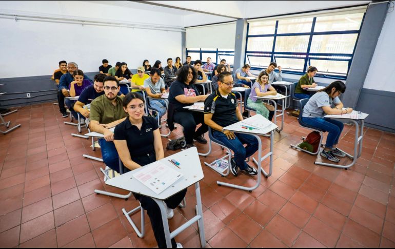 La UdeG y el Gobierno de Jalisco aumentan la oferta educativa en preparatoria, con opciones presenciales y virtuales gratuitas. EL INFORMADOR/Archivo