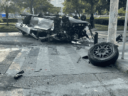Cuatro ocupantes del Cybertruck resultaron gravemente heridos tras colisionar con la glorieta Colón en Guadalajara. X/@BigImpactHumans