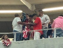 Pulido fue aplaudido y ovacionado por la afición en las gradas previo a que abandonará el palco. ESPECIAL.