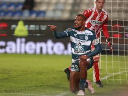 Salomón Rondón hizo tres de los goles tuzos. EFE/D. Martínez