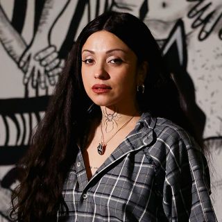 Mon Laferte y los peligros de las redes sociales