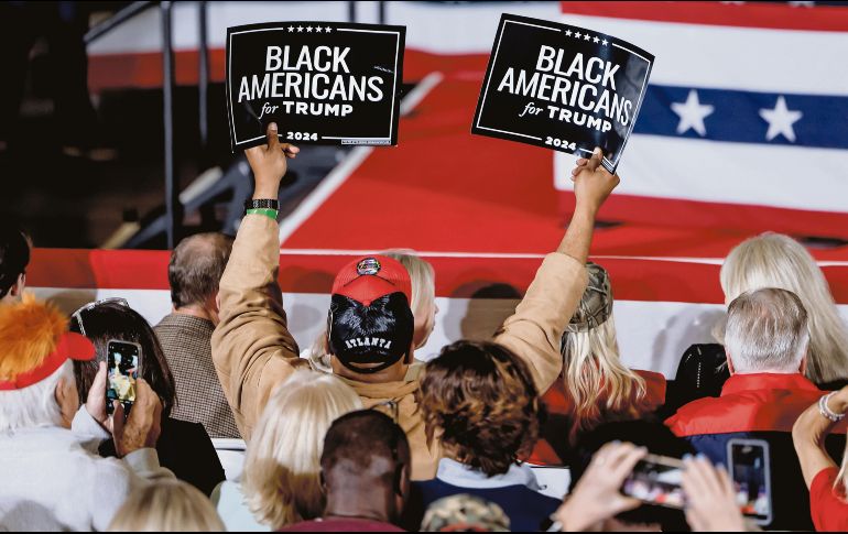 El cierre de campaña estuvo marcado por la participación masiva en Estados clave. AP