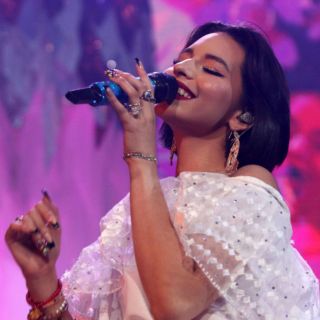 Ángela Aguilar da consejos a Nodal ante críticas negativas