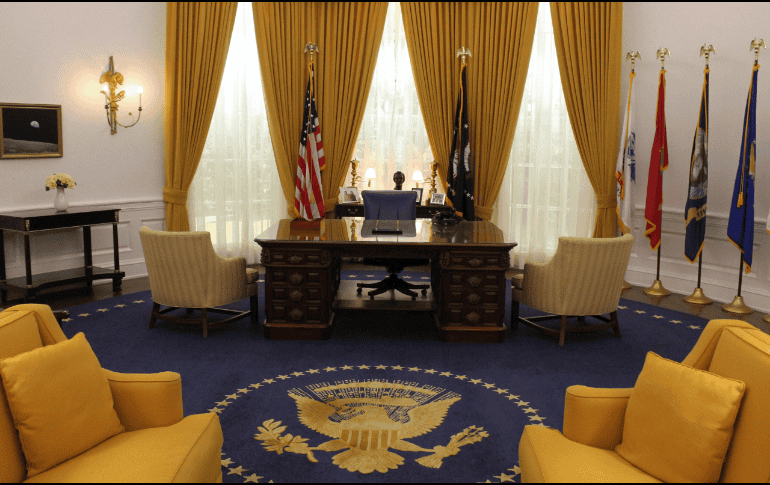 El escritorio ha sido testigo de momentos históricos importantes, como la firma de documentos que cambiaron el curso de la historia del país. Pexels