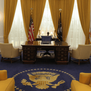 Esta es la increíble historia del escritorio histórico de la Casa Blanca