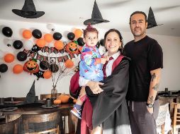 Romeo Barrera Sandoval,Christianne Sandoval y Óscar Barrera.  GENTE BIEN JALISCO/ J. Soltero