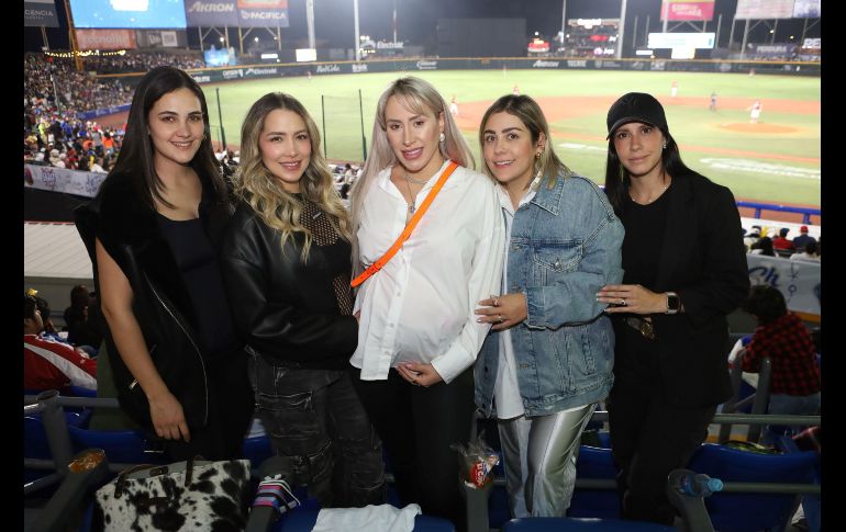 María Gutiérrez, Ivette Reynoso, Paulina Hayos, Ekaterini Kotsiras Ralis y Ana Paula García. GENTE BIEN/A. MARTÍNEZ.