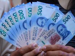 El aguinaldo debe cubrirse dependiendo del tipo de salario que recibe el trabajador. NTX/ARCHIVO