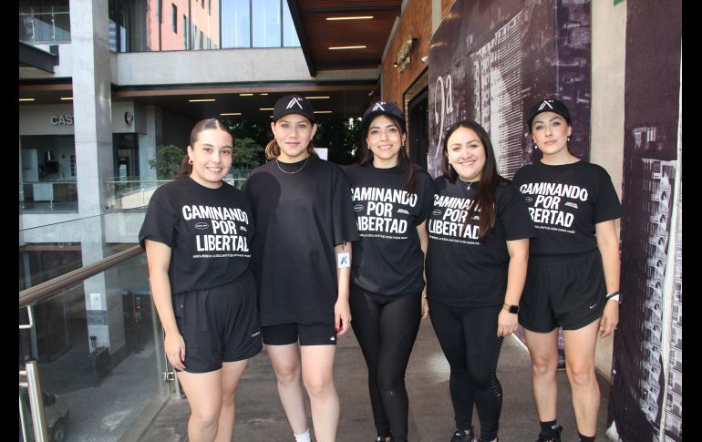 Daniela Saldaña, Dani González, Mayra de Anda, Mary Palma y Fabi Cupa. GENTE BIEN JALISCO/ Esmeralda Escamilla