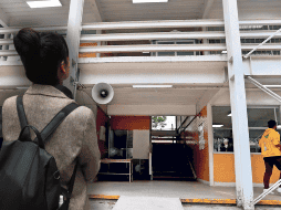 Las secundarias que no tienen turno vespertino se convertirán en preparatorias. SUN / ARCHIVO