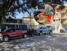 Elementos del Escuadrón Lobos aseguraron dos escopetas aparentemente calibre .12 milímetros y aproximadamente dos mil 820 cartuchos útiles. ESPECIAL / Policía de Guadalajara