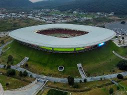 Ni las personas que viven relativamente cerca del inmueble pueden salvarse del caótico arribo. IMAGO7.