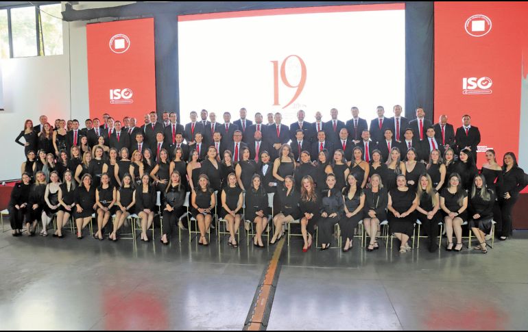 Finestra incluso ha incrementado su número de clientes llegando a superar los 15 mil 800. ESPECIAL