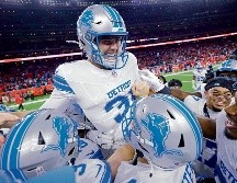 Jake Bates anotó dos goles de campo de más de 50 yardas para darle el triunfo a Detroit. AFP