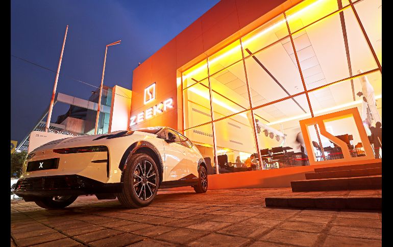 La empresa sueca de vehículos eléctricos, que inició sus operaciones en 2021, ha llegado a México con la apertura de su primer Zeekr Space en el país. ESPECIAL
