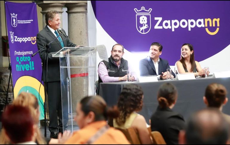 Alexis Calderón Unda enfatizó que se dará atención a los comerciantes de los 88 tianguis y 16 mercados municipales. ESPECIAL.