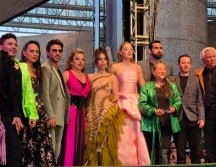 Durante la alfombra, conducida por Tania Rincón y Diego Alfaro, Danna y Ceci confesaron su emoción de ser parte de este fenómeno que las llevó hace 11 años a hacer la versión teatral de 